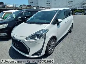 Toyota Sienta 1.5 Hybrid FWD 2021 Pearl