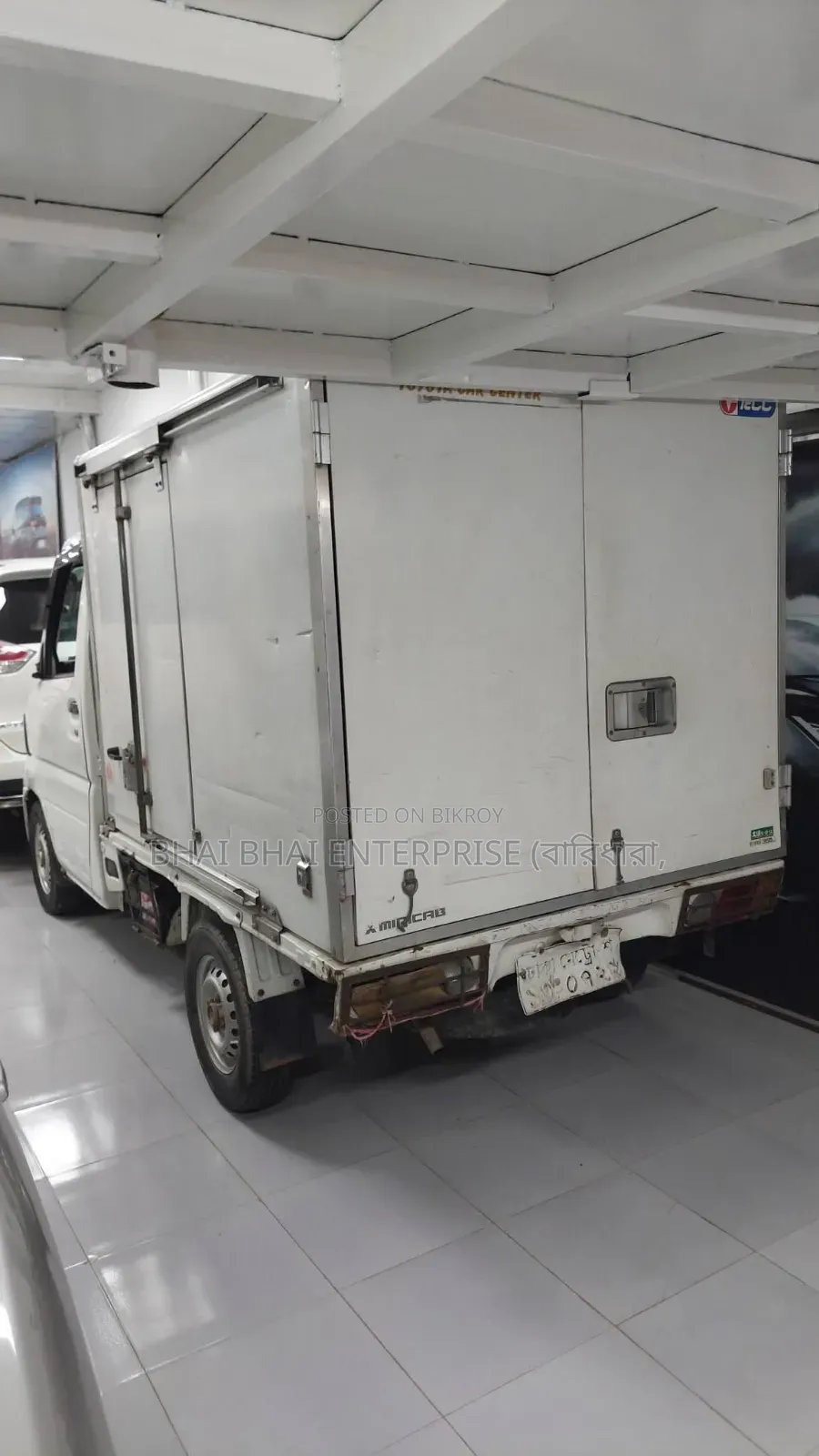 Mitsubishi Freezer Van 2012