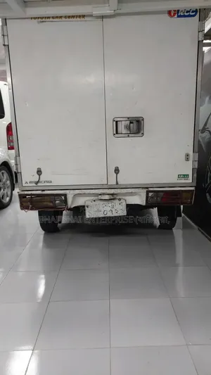 Mitsubishi Freezer Van 2012