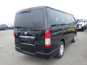 Toyota HiAce 2022 Black