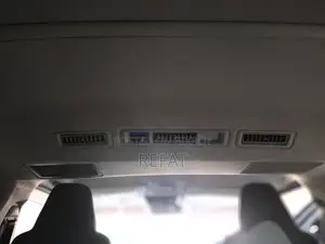 টয়োটা হাইয়েস ২০২১ সিলভার