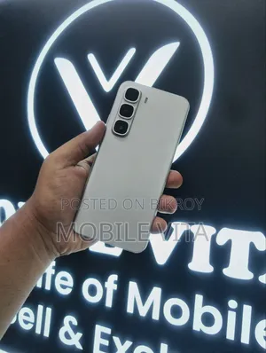 Infinix Hot 60 Pro+ 128 GB White