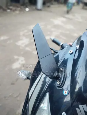 লুকিং গ্লাস