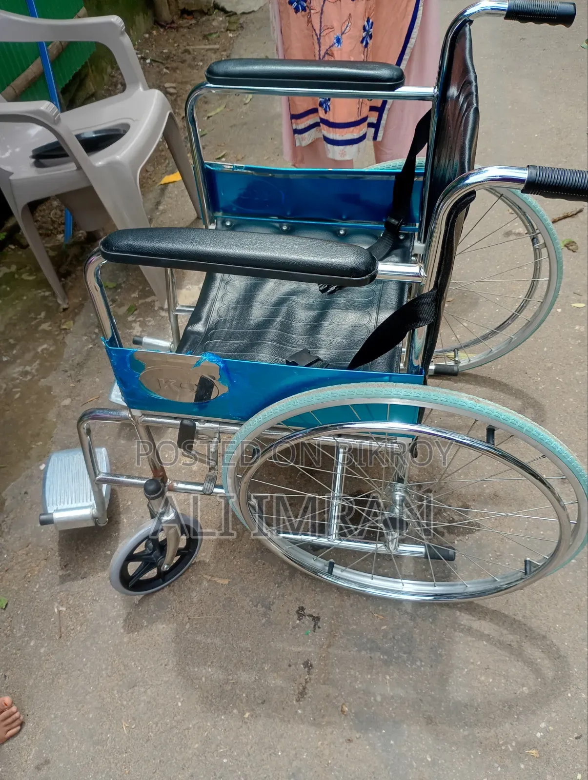 A Medical Wheelchair Will Be Sold