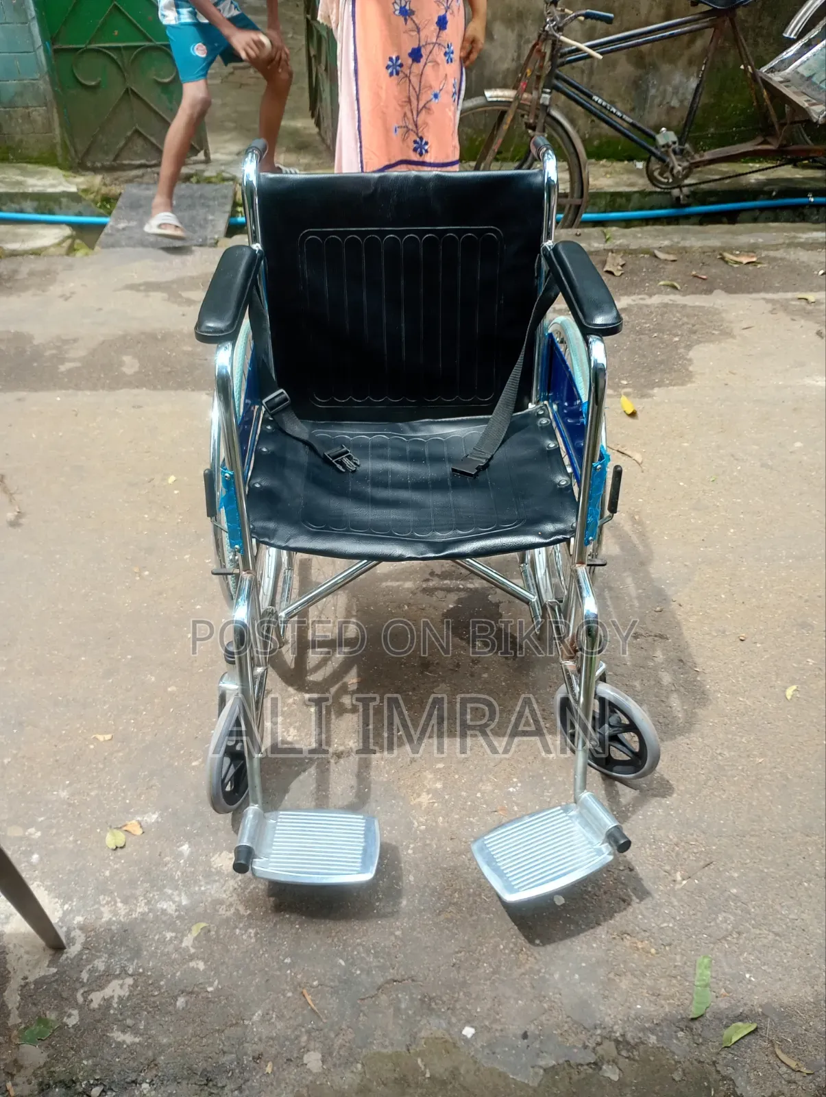 A Medical Wheelchair Will Be Sold