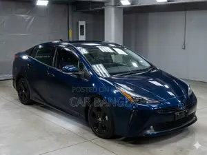 Toyota Prius 2022 Blue