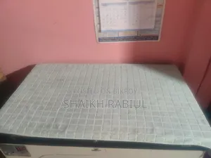 একটি ওয়ালটন ফ্রিজ বিক্রি করা হবে।