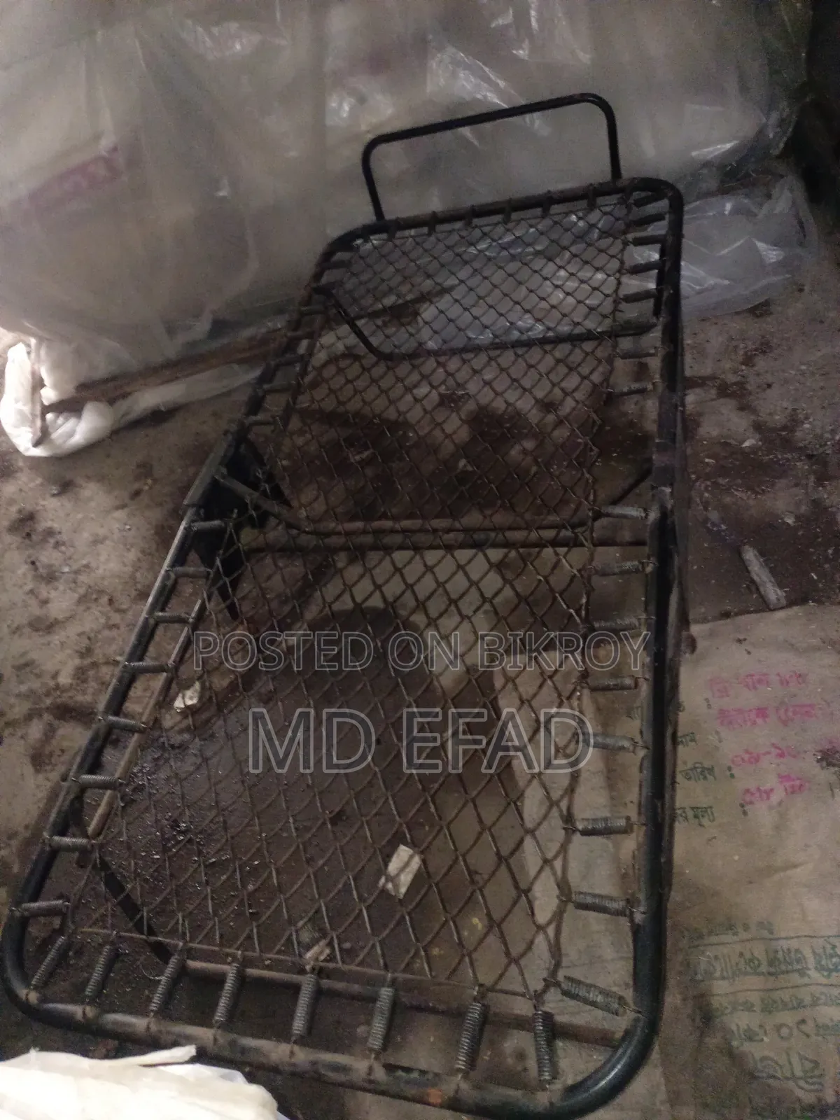 স্টিলের সিঙ্গেল খাট