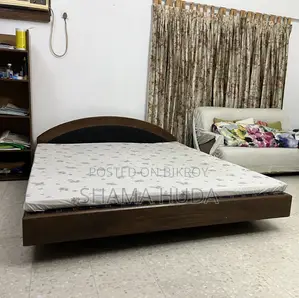 মডার্ন ডিজাইন কিং সাইজ উডেন বেড উইথ হেডবোর্ড