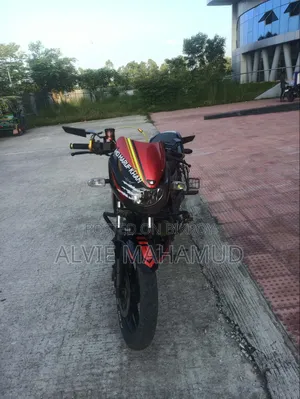 নিউ বাজাজ পালসার ১৫০ ২০১৯ ব্ল্যাক