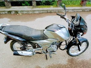 Bajaj Discover 100 2018 Black