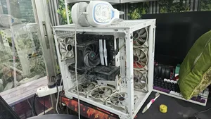 Desktop Computer 8GB AMD Ryzen 5 SSD 128GB