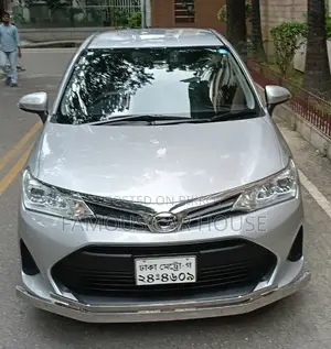 Toyota Axio 2021 Silver