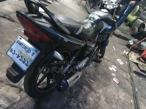 রানার বুলেট ১০০ ভি২ ২০২১ কালো