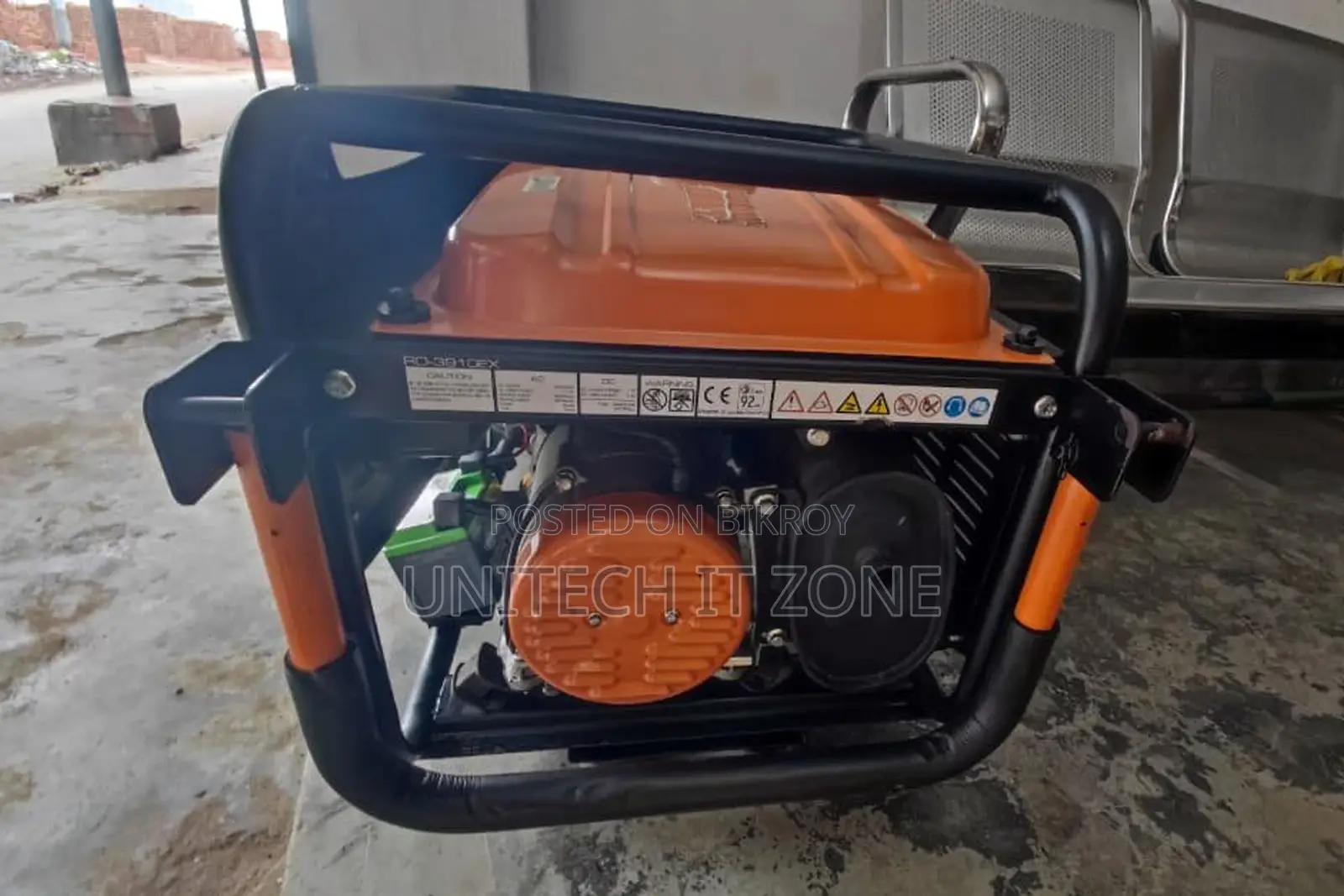 Butterfly Generator 2800 Watt Perfect for Office/Shop/Showroom
