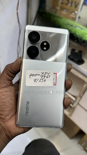 Realme 256 GB Silver