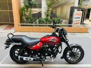 বাজাজ এভেঞ্জার ১৬০ স্ট্রিট ২০২২ লাল