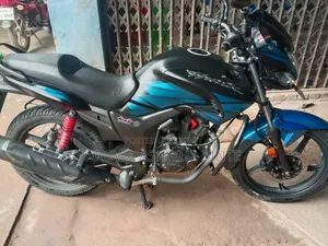 হিরো হাংক ১৫০ ২০২৩ নীল