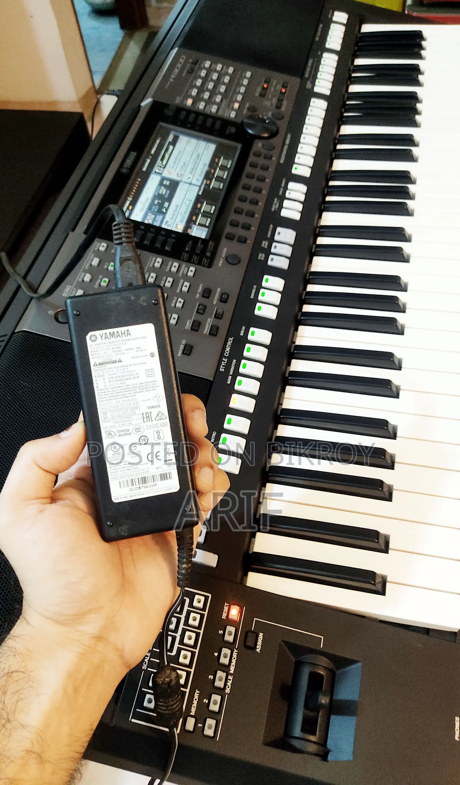 YAMAHA PSR a-3000 Professional Arranger Workstation