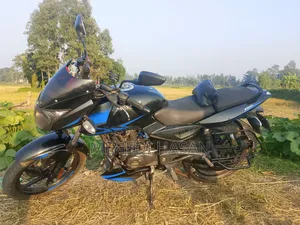 বাজাজ পালসার ১৫০ ২০২২ কালো