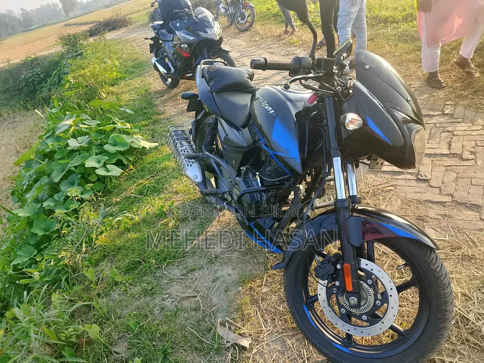 বাজাজ পালসার ১৫০ ২০২২ কালো