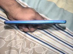 Vivo Y50 128 GB Blue