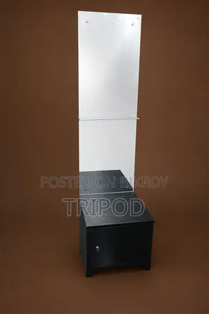 ড্রেসিং টেবিল