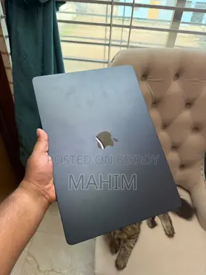 ল্যাপটপ অ্যাপল ম্যাকবুক এয়ার ২০২৫ এম৪ ১৬জিবি অ্যাপল এম৪ এসএসডি ২৫৬জিবি