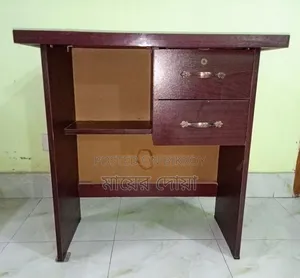 অফিস / স্টাডি টেবিল বিক্রয় হবে।