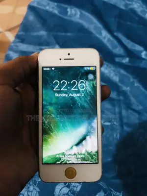 Apple iPhone 5 16 GB White