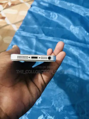 Apple iPhone 5 16 GB White