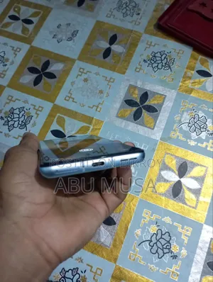 ওয়ানপ্লাস ৯আর ১২৮ জিবি ব্লু