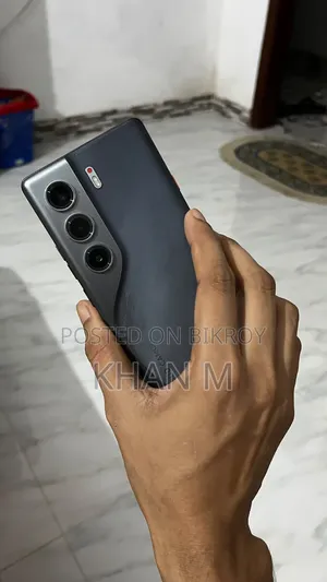 টেকনো ক্যামন ৪০ প্রো ৪জি ২৫৬ জিবি ব্ল্যাক