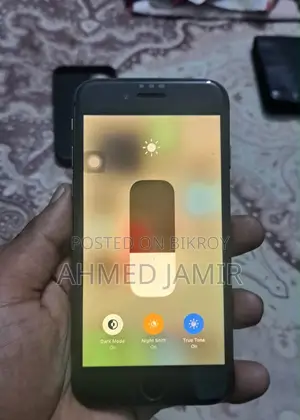 অ্যাপল আইফোন ৮ ৬৪ জিবি ব্ল্যাক