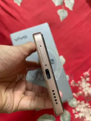 New Vivo V29e 5G 256 GB Gold