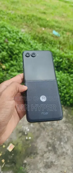 Motorola Razr 50 Ultra 256 GB Black