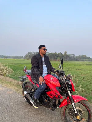 New Suzuki Gixxer 2023 Red