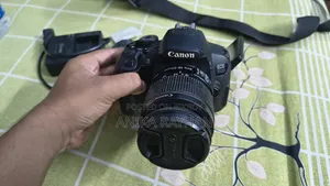 ক্যানন ইওএস ৭০০ডি