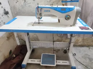 জ্যাক সেলাই মেশিন এ৫