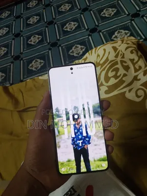 iQOO 256 GB White
