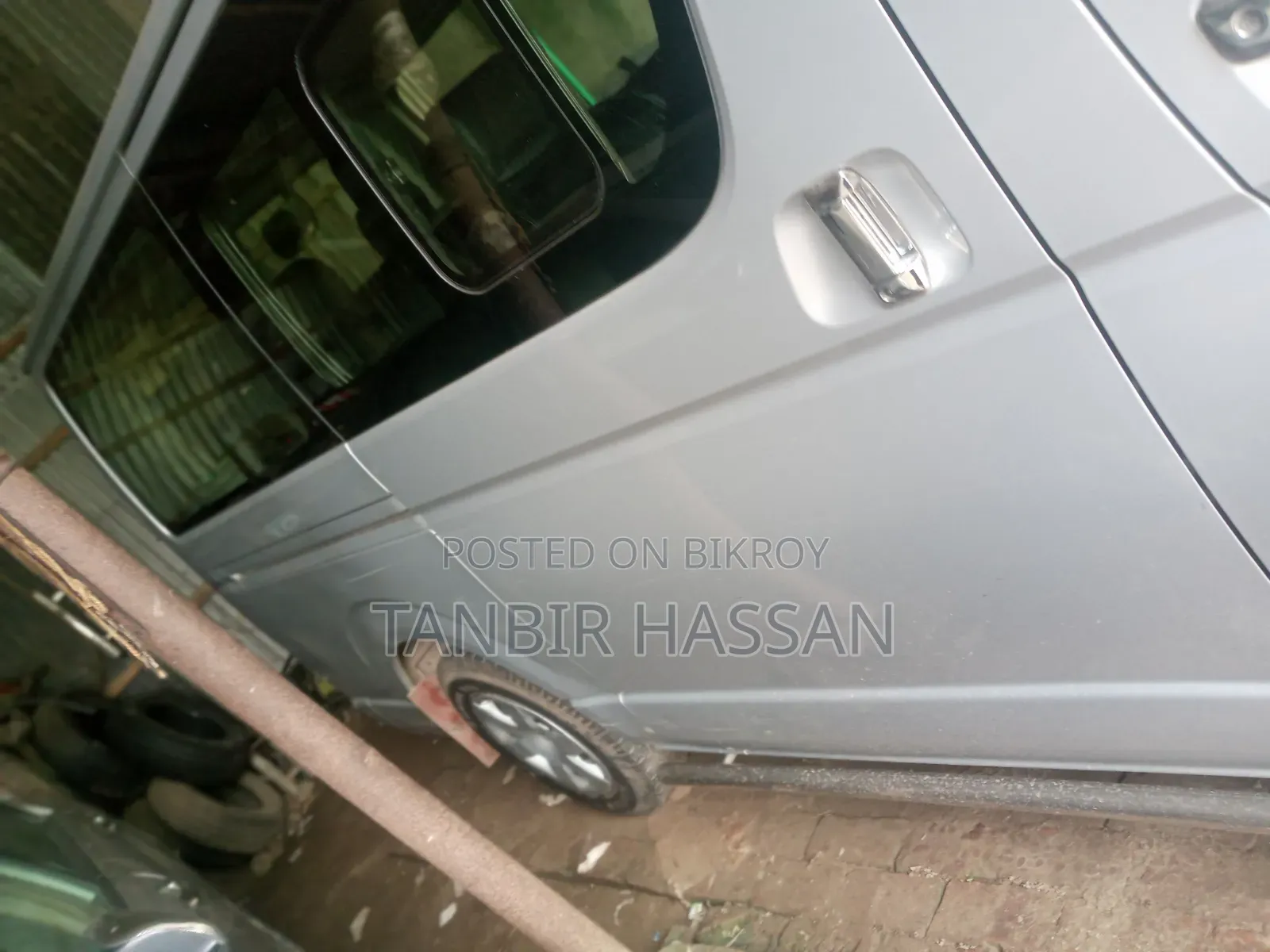 টয়োটা হায়েস ২০১৫ সিলভার