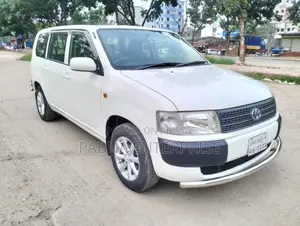 টয়োটা প্রবক্স ২০১১ হোয়াইট