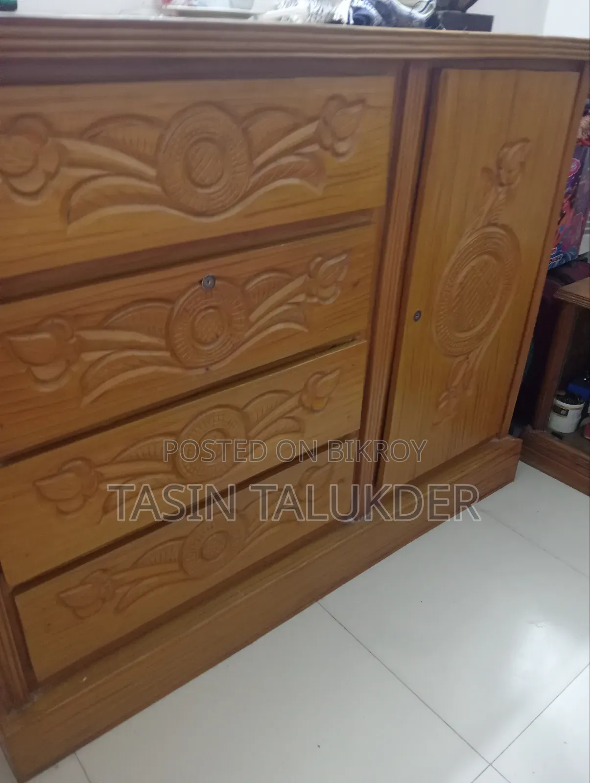 Wardrobe 1 Year Used Akashmoni Wood