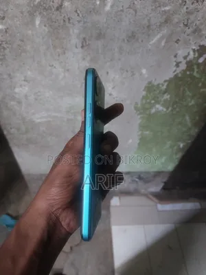 নতুন টেকনো স্পার্ক গো ৬৪ জিবি ব্লু