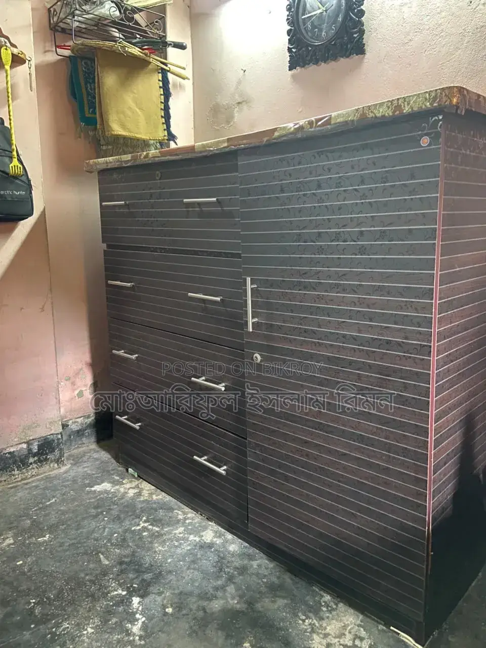  বিক্রয় হবে — সুন্দর বড় সাইজের ওয়ারড্রোব