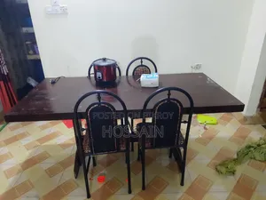 বাসার ফার্নিচারগুলো বিক্রি হবে