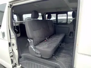 Toyota HiAce 2021 White
