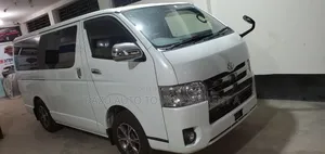 ভাড়ার জন্য নতুন হাইস