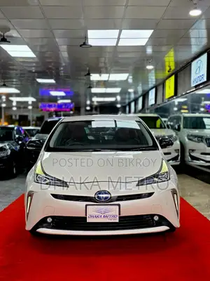Toyota Prius 2019 Pearl