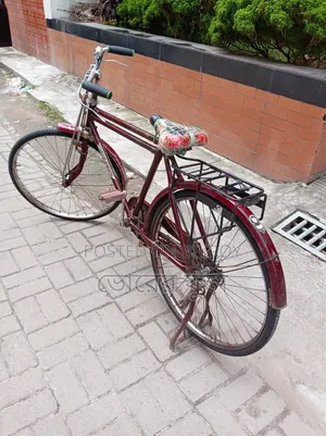 হিরো সাইকেলটি বিক্রি হবে।